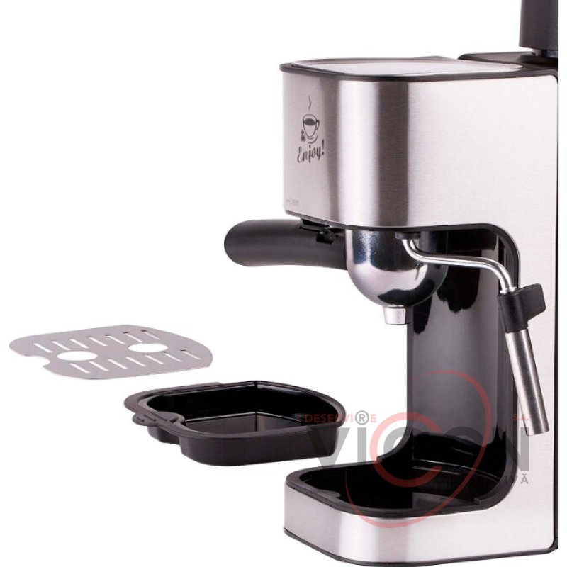 Кофеварка  ESPRESSO FIRST FA-5475-2