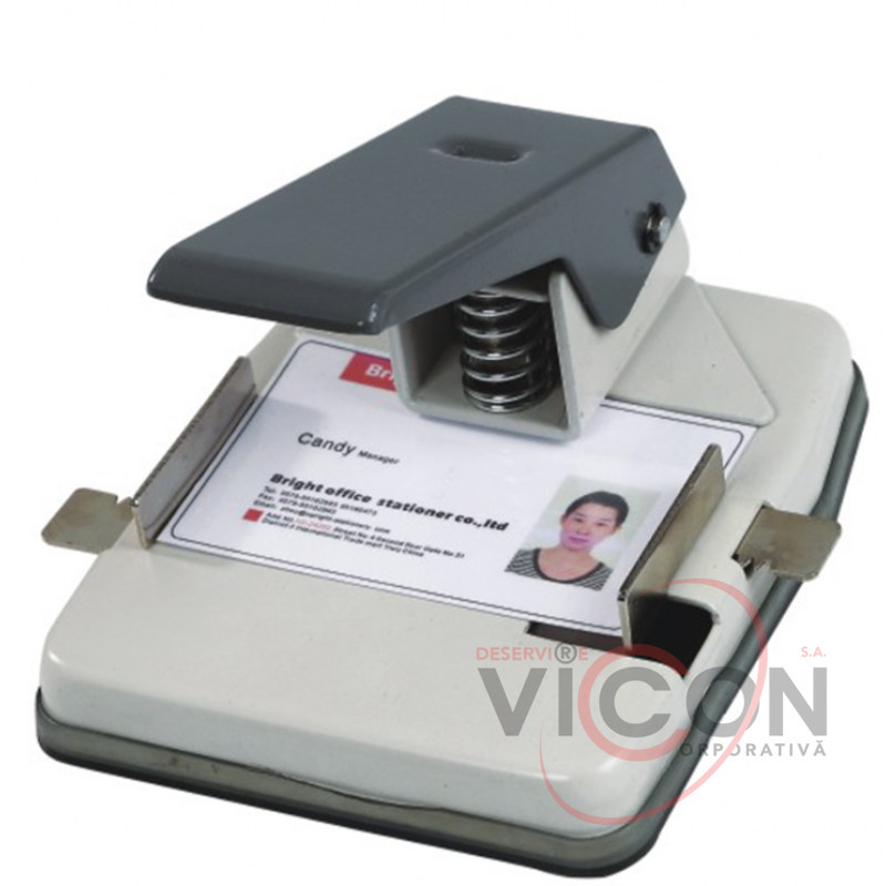 Perforator pentru carduri de plastic
